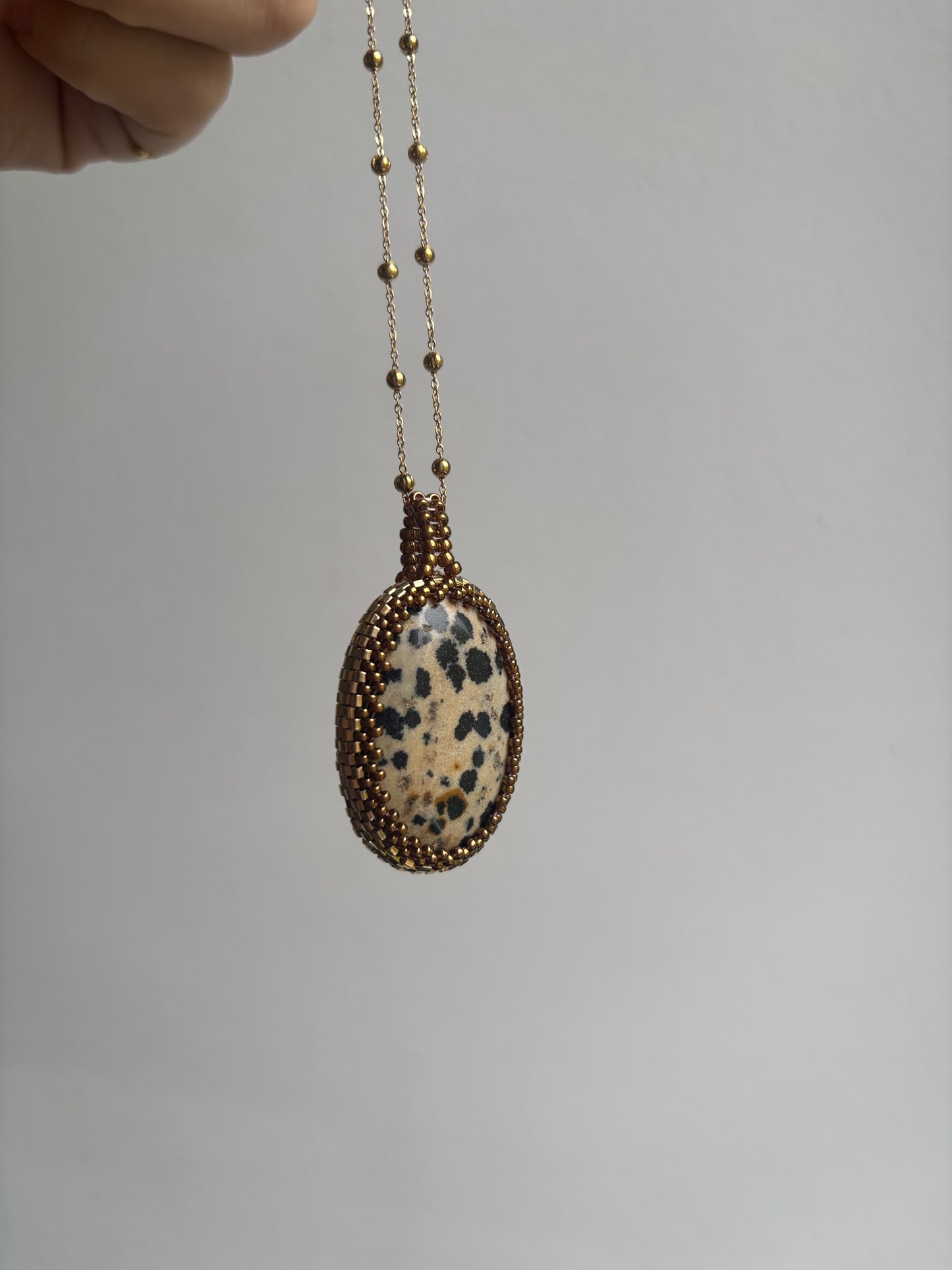 Pièce unique Jaspe Dalmatien Soleil pour Solen ✨