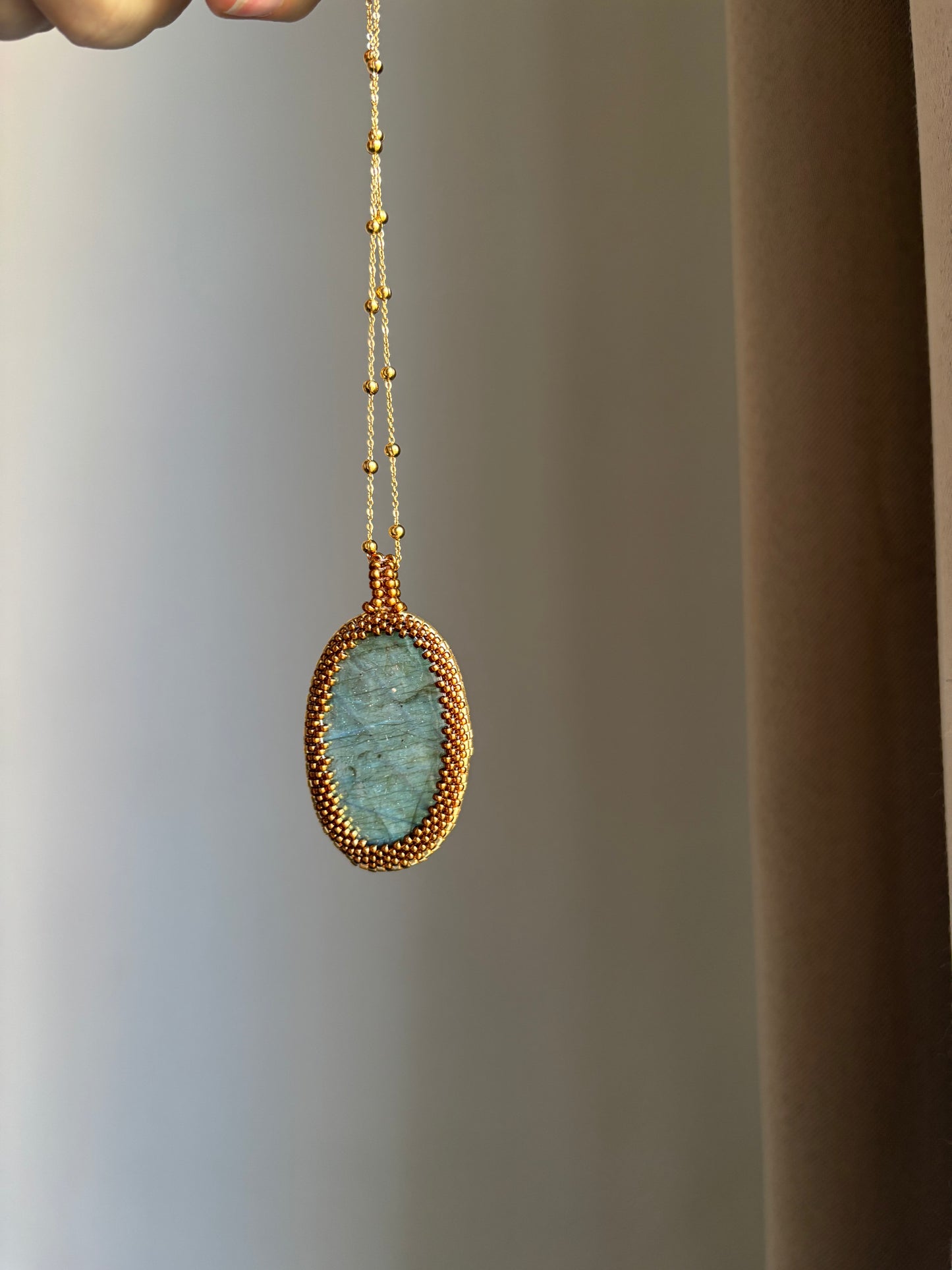 Pièce unique Labradorite JOY pour Alice