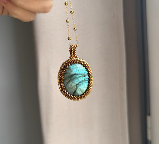 Pièce Unique Labradorite LUMA pour Anaïs 💙