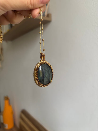 Pièce unique Labradorite LOVE pour Claire ♥︎